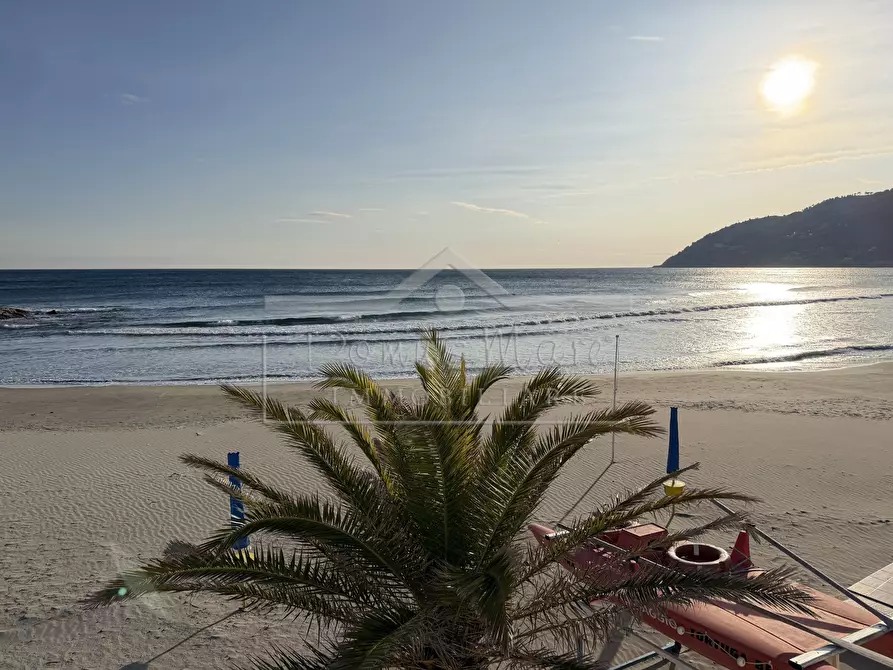 Immagine 48 di Trilocale in vendita  in Sant'Ambrogio 30 a Andora