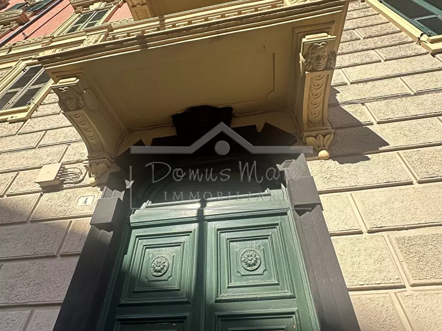 Immagine 3 di Pentalocale in vendita  in Via Beato Ottaviano 4 a Savona