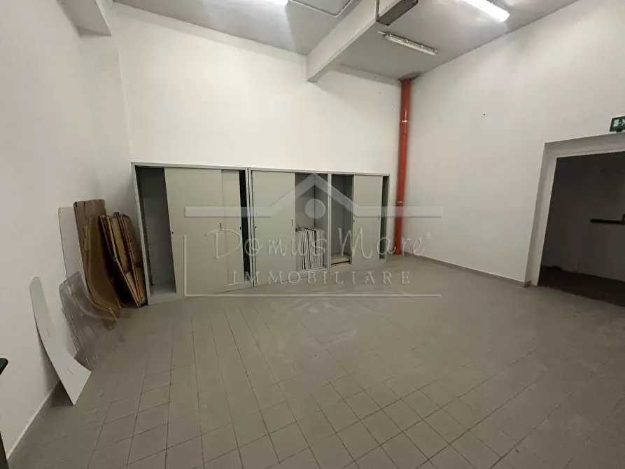 Immagine 31 di Ufficio in affitto  in via bartolomeo guidobono 137 r a Savona