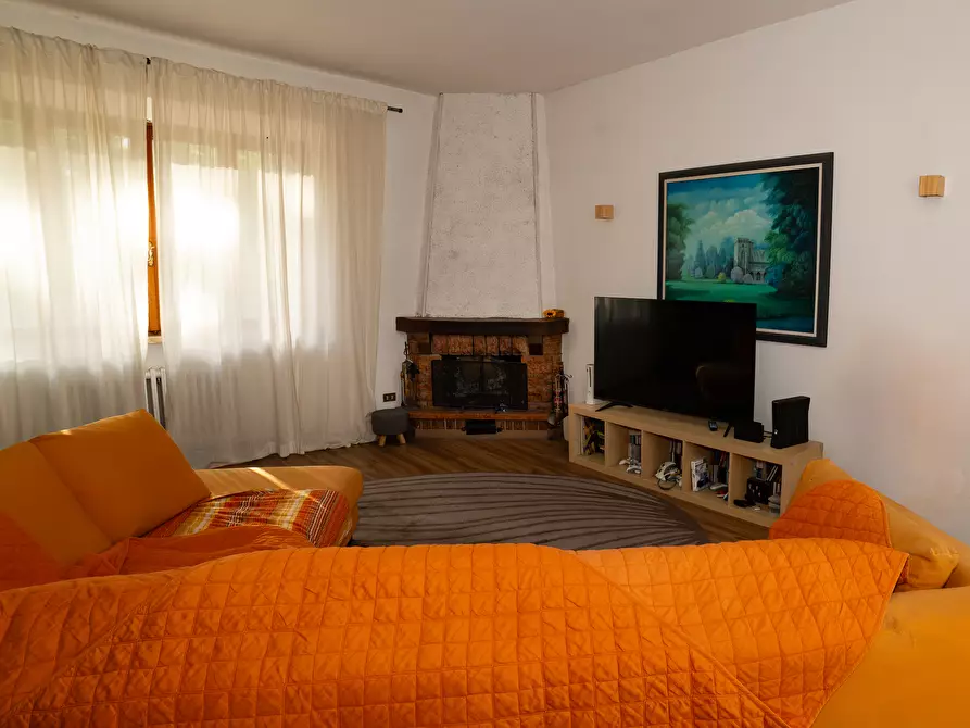 Immagine 14 di Villa in vendita  in Via Delle Corti a Collesalvetti