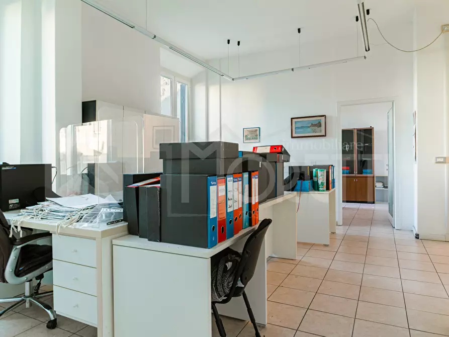 Immagine 32 di Pentalocale in vendita  in Corso Giuseppe Mazzini a Livorno