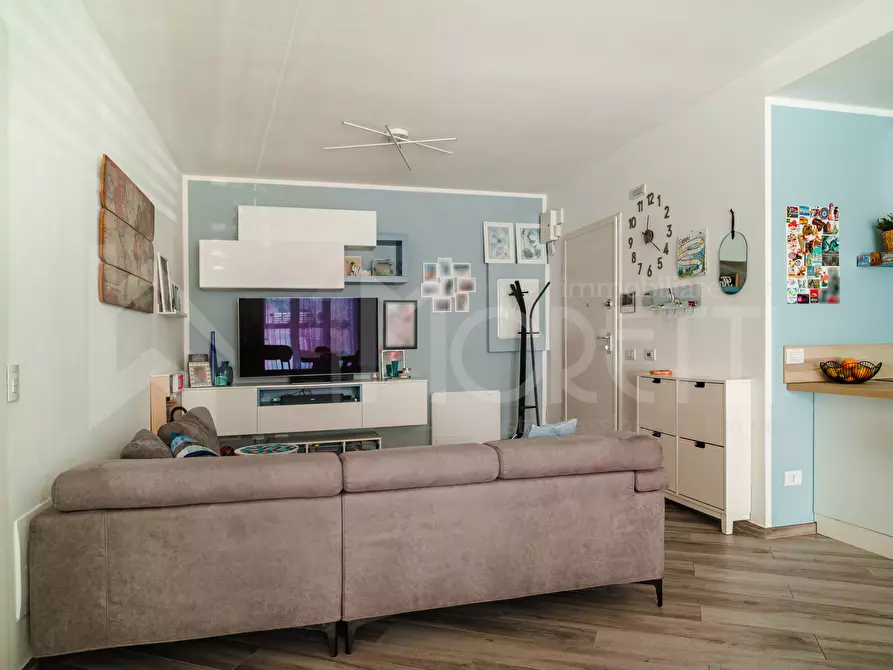 Immagine 9 di Trilocale in vendita  in Via Lazzara Giovanni a Livorno