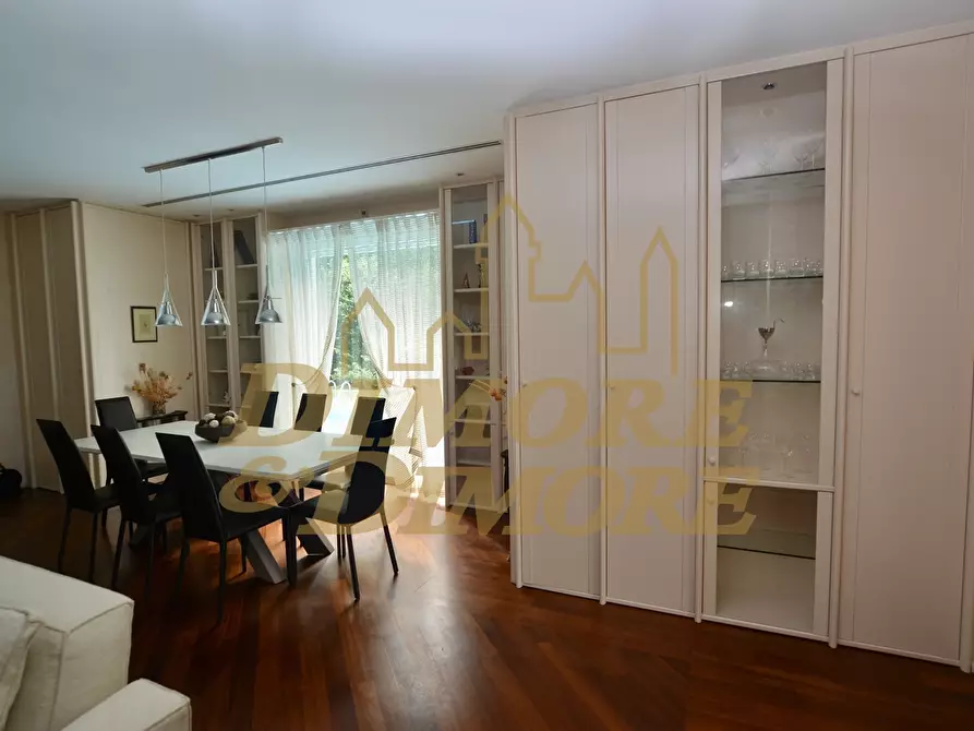 Immagine 61 di Villa in vendita  a Ranco