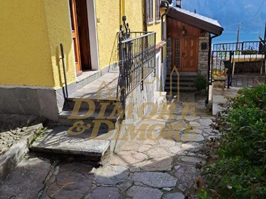 Immagine 6 di Porzione di casa in vendita  a Cannobio