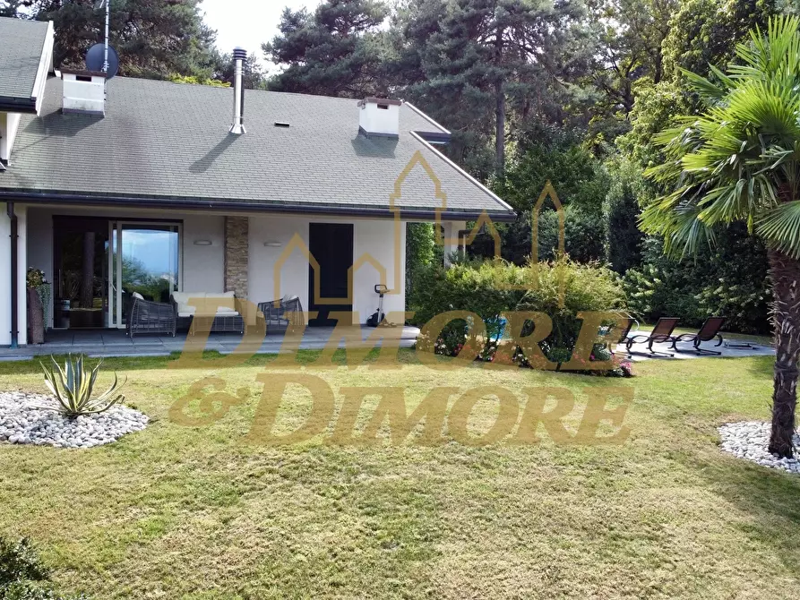 Immagine 8 di Villa in vendita  a Ranco