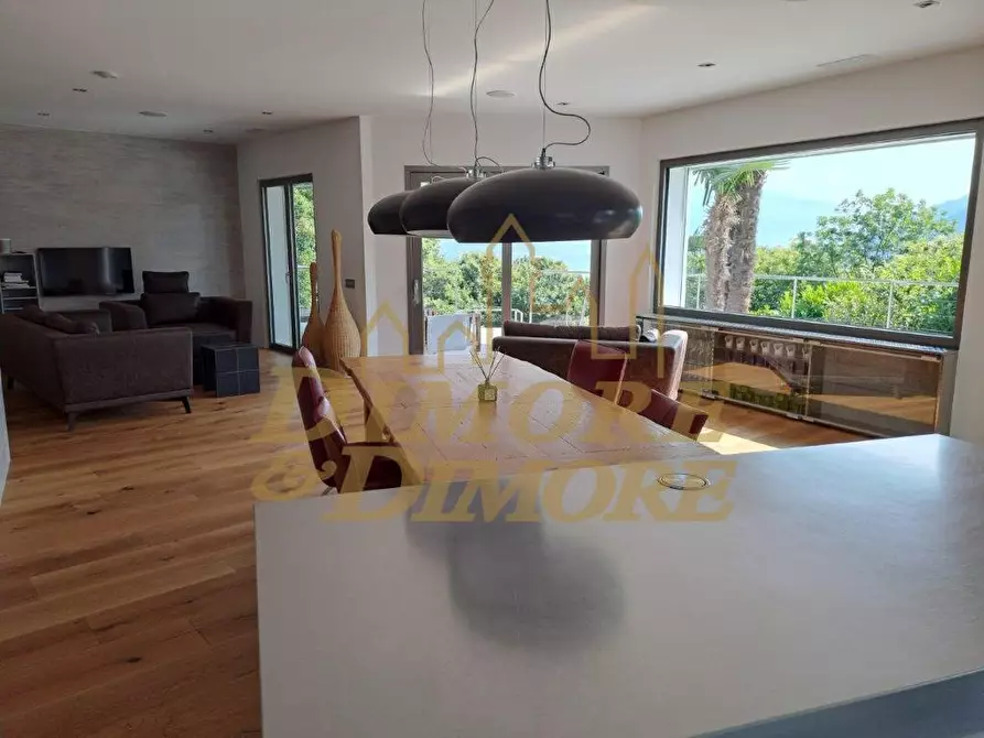 Immagine 7 di Villa in vendita  a Cannobio