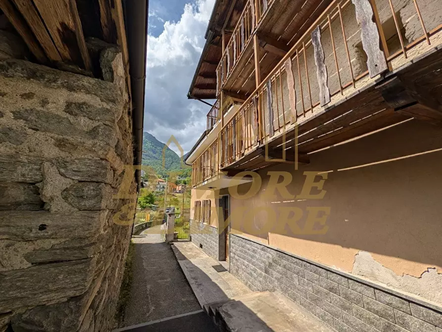 Immagine 6 di Casa indipendente in vendita  in Frazione Croppo a Montescheno