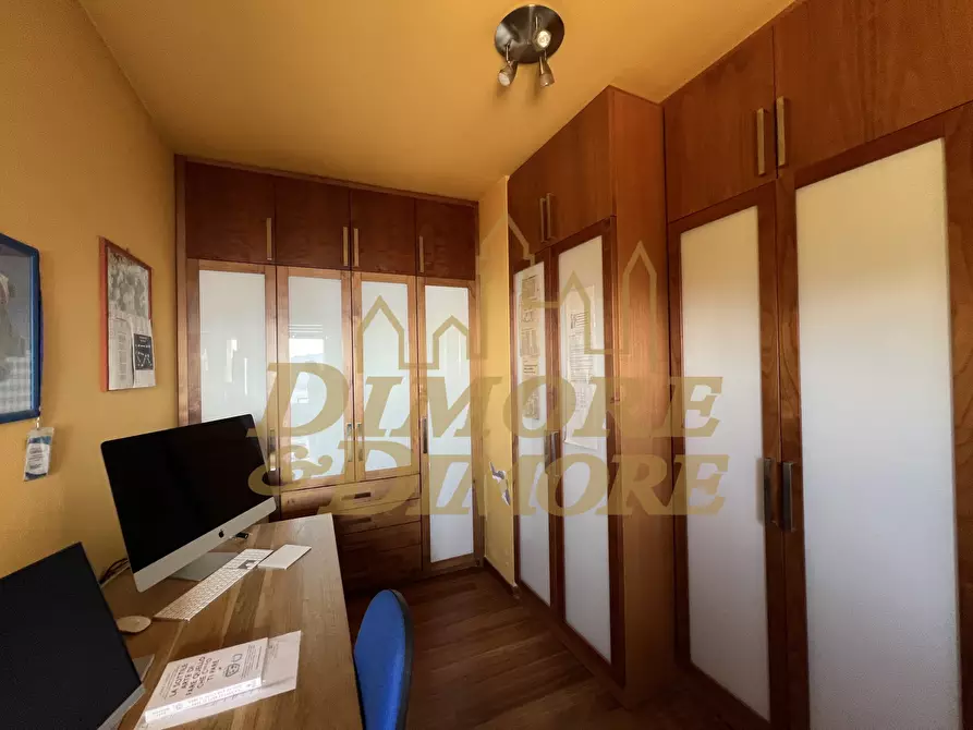 Immagine 22 di Quadrilocale in vendita  a Maccagno Con Pino E Veddasca