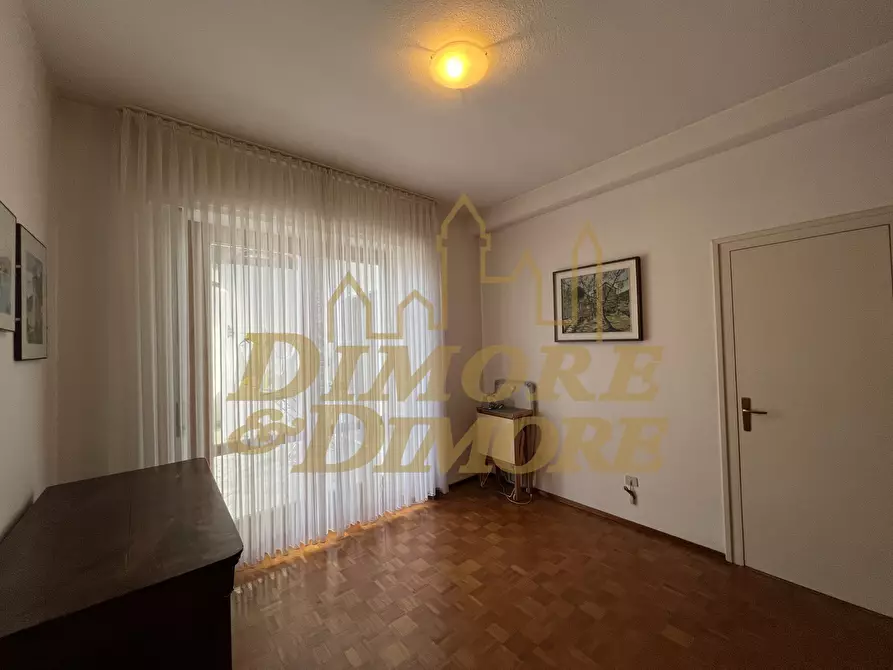 Immagine 26 di Quadrilocale in vendita  a Maccagno Con Pino E Veddasca