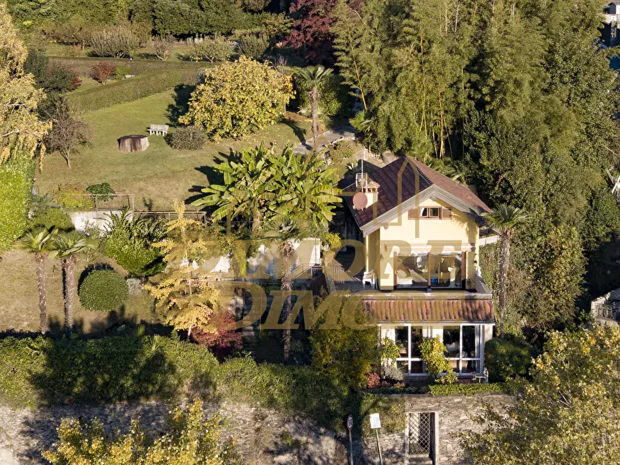Immagine 42 di Villa in vendita  a Ghiffa