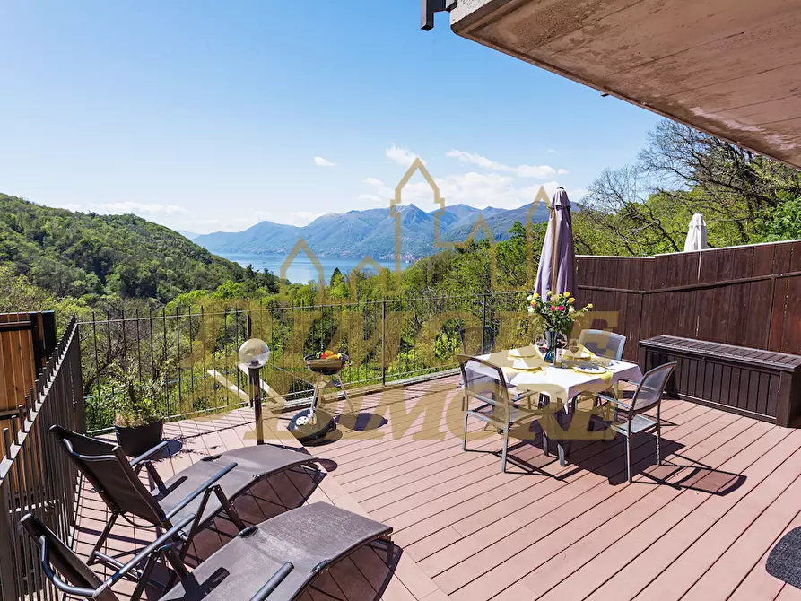 Immagine 17 di Villetta a schiera in vendita  a Luino