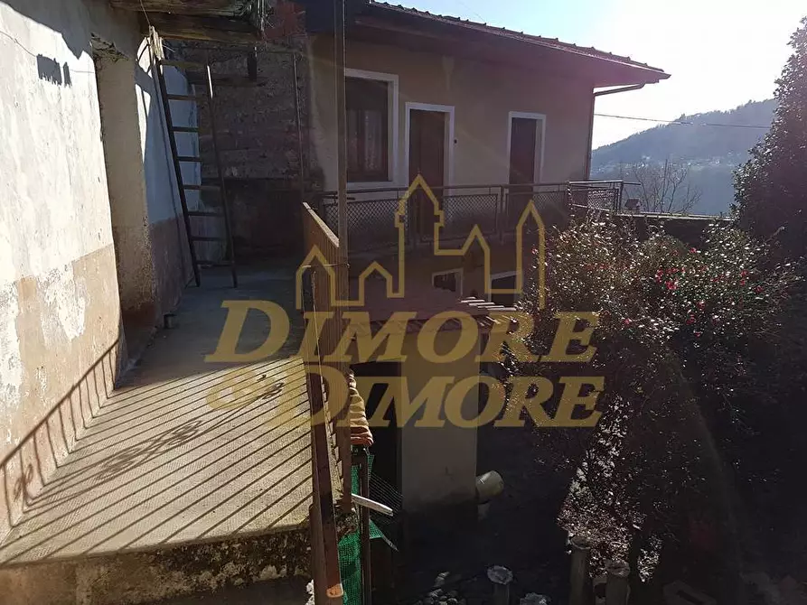 Immagine 4 di Porzione di casa in vendita  in vicolo san giulio a Lesa