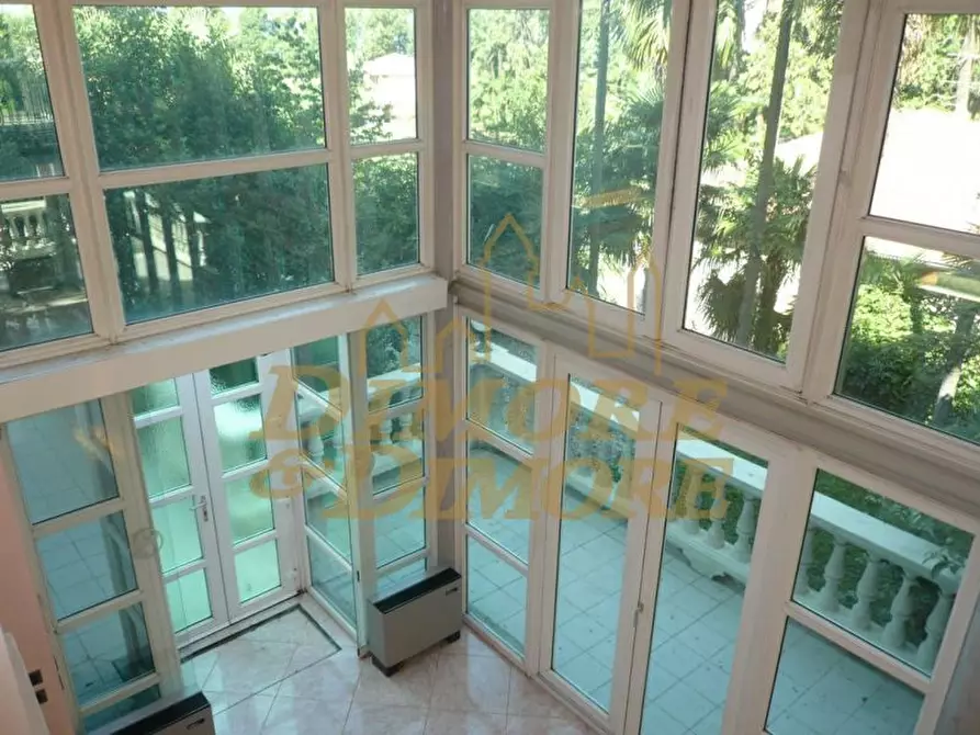 Immagine 6 di Villa in vendita  in Via Ciro Menotti 3 a Luino