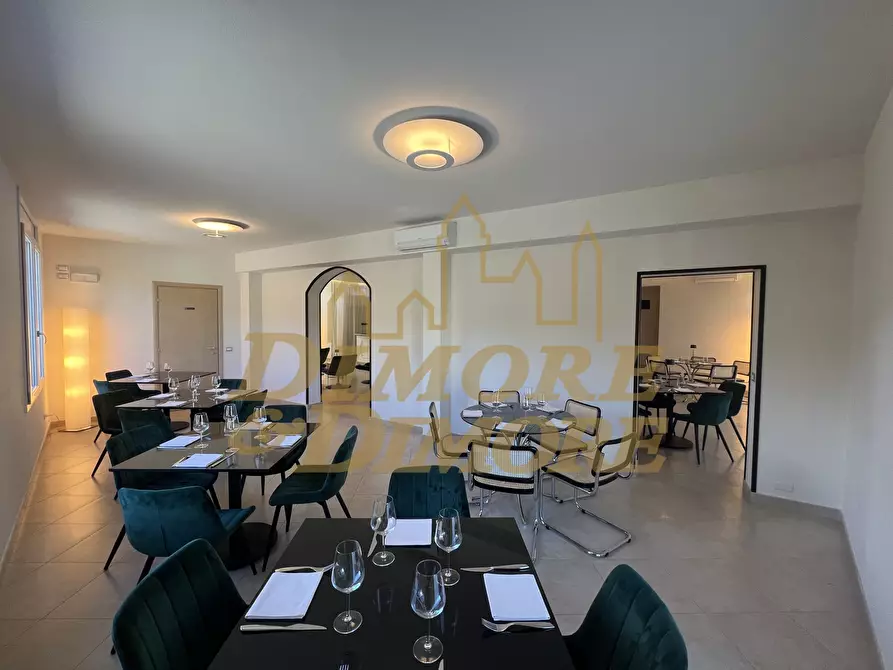 Immagine 4 di Bar / Ristorante in vendita  in Via dei Fiori 39 a Brezzo Di Bedero