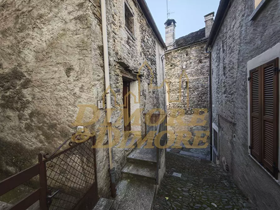 Immagine 3 di Trilocale in vendita  a Craveggia