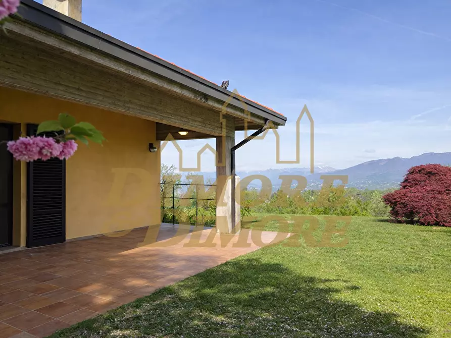 Immagine 3 di Villa in vendita  in Via Libertà 59 a Morazzone