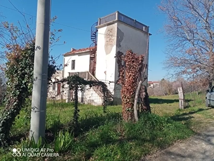 Immagine 24 di Rustico / casale in vendita  in CONTRADA MORGE a Castel Frentano