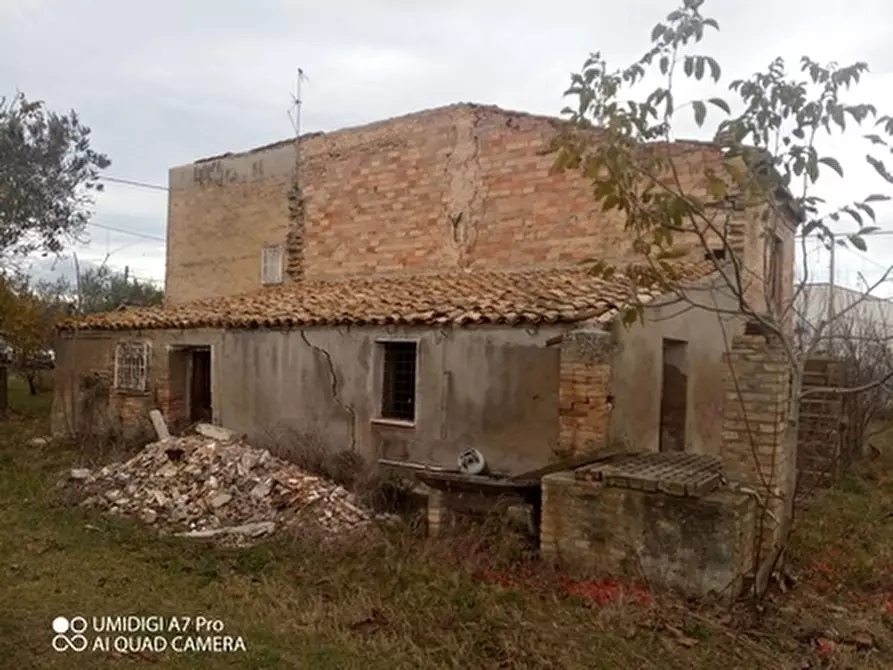 Immagine 1 di Rustico / casale in vendita  in VIA VECCHIA SCORCIOSA a Fossacesia