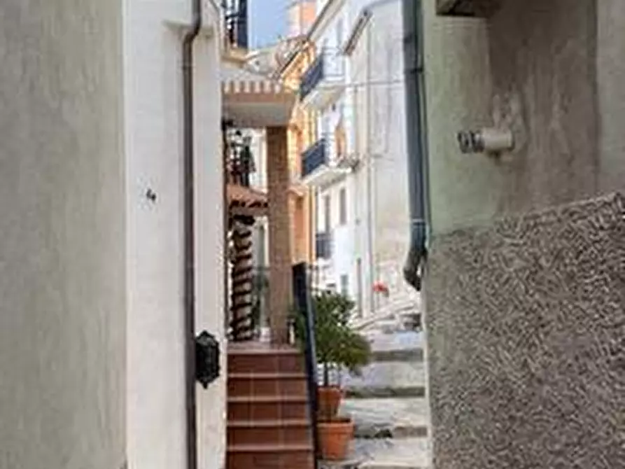 Immagine 2 di Casa indipendente in vendita  a Civitaluparella