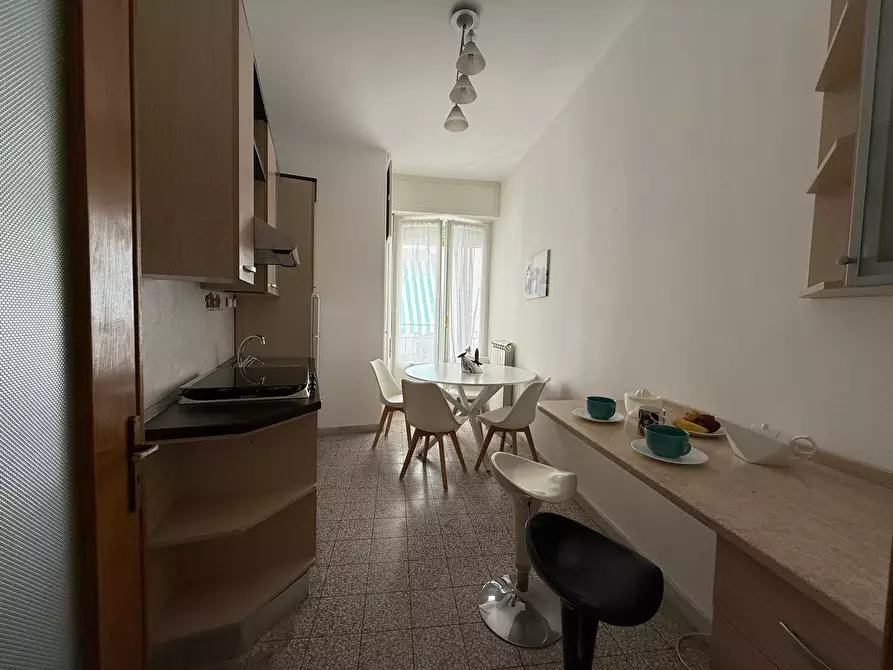 Immagine 6 di Quadrilocale in vendita  in Corso Armando Diaz a Alassio