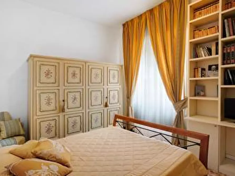 Immagine 13 di Trilocale in affitto  in Via Roma a Alassio