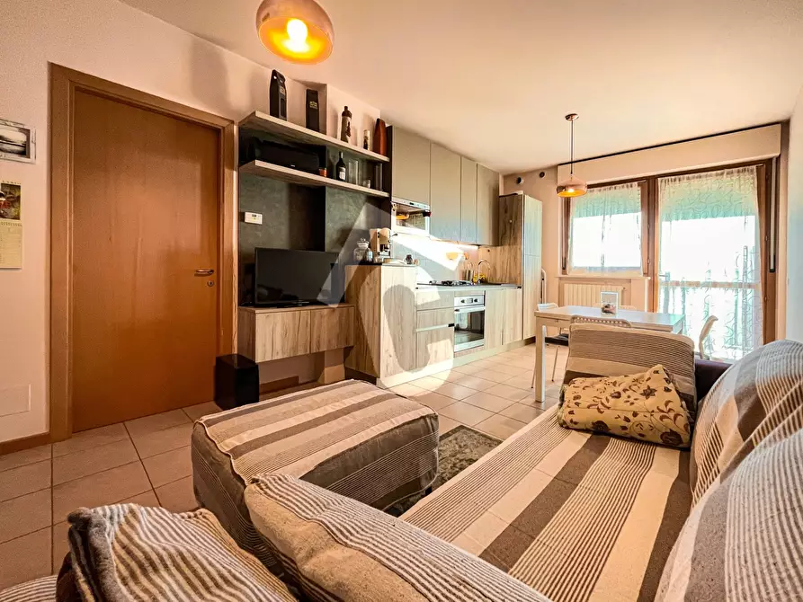 Immagine 1 di Bilocale in vendita  a Maiolati Spontini