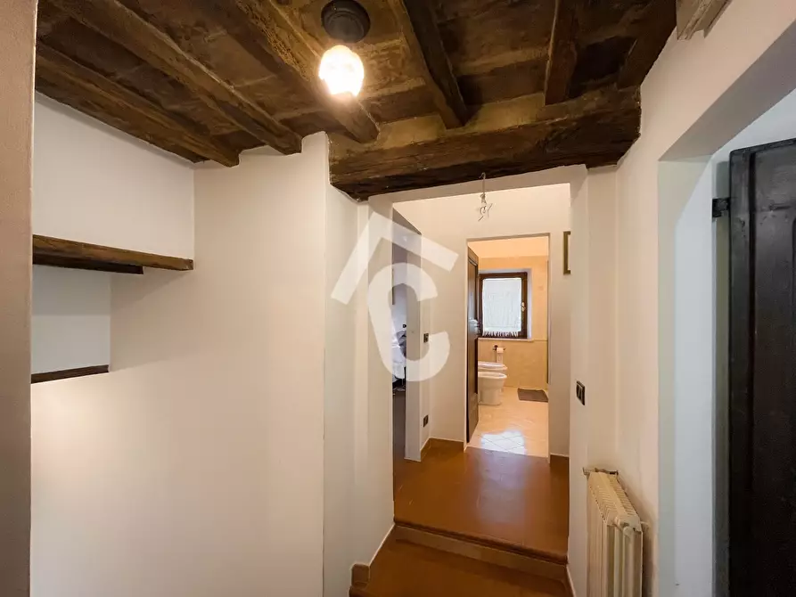 Immagine 30 di Casa bifamiliare in vendita  a Castelbellino