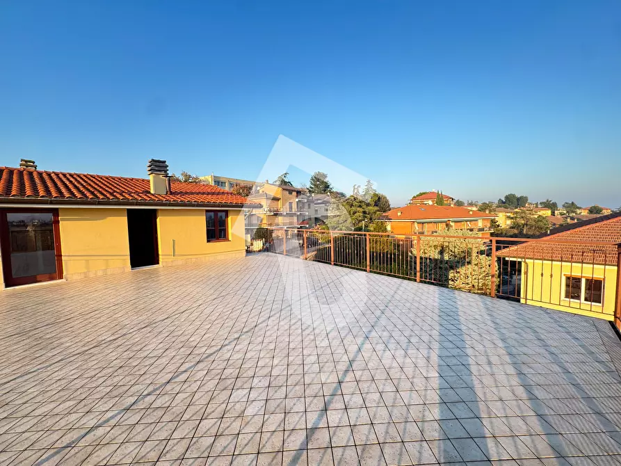 Immagine 2 di Mansarda in affitto  a Jesi