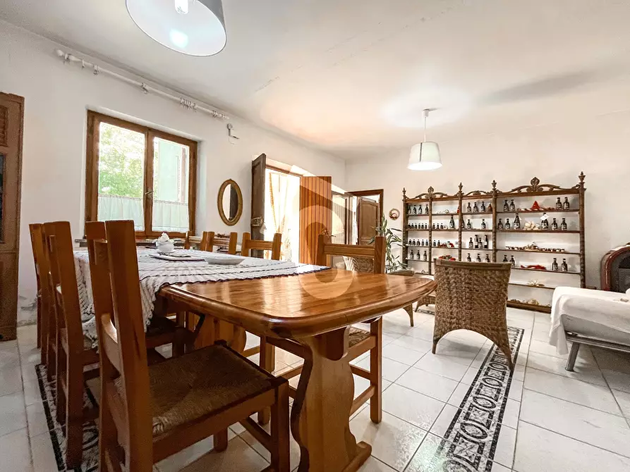 Immagine 3 di Casa indipendente in vendita  a Jesi