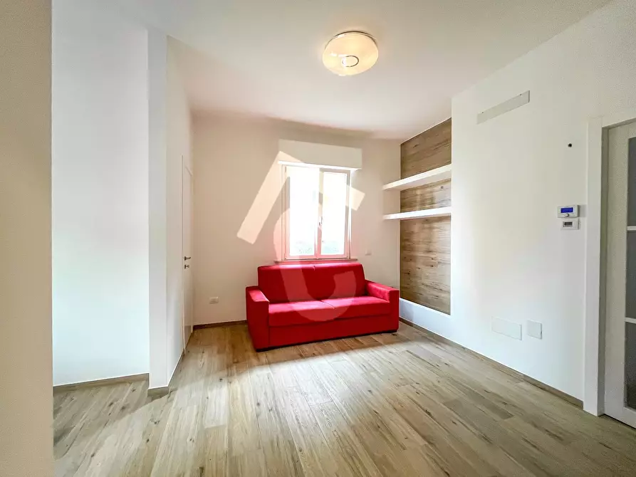 Immagine 9 di Trilocale in vendita  a Jesi