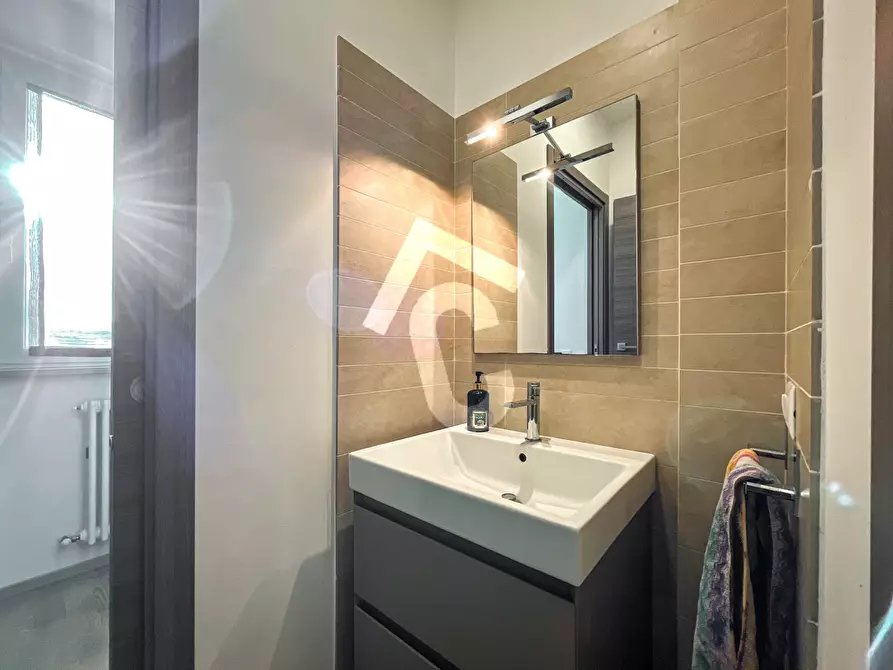 Immagine 15 di Villetta a schiera in vendita  a Jesi