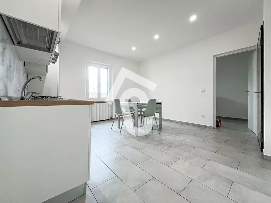 Immagine 2 di Trilocale in affitto  a Jesi