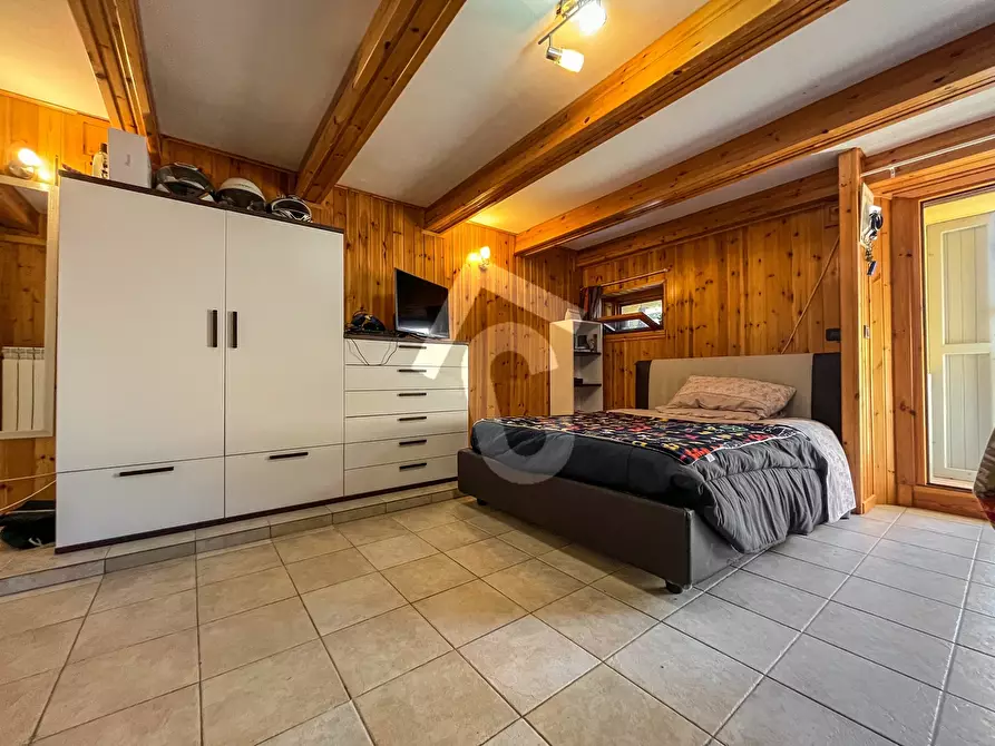 Immagine 27 di Rustico / casale in vendita  a Rosora