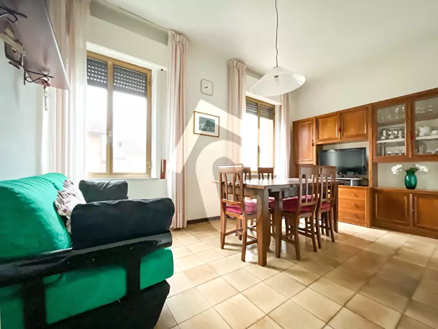 Immagine 1 di Palazzo in vendita  a Jesi