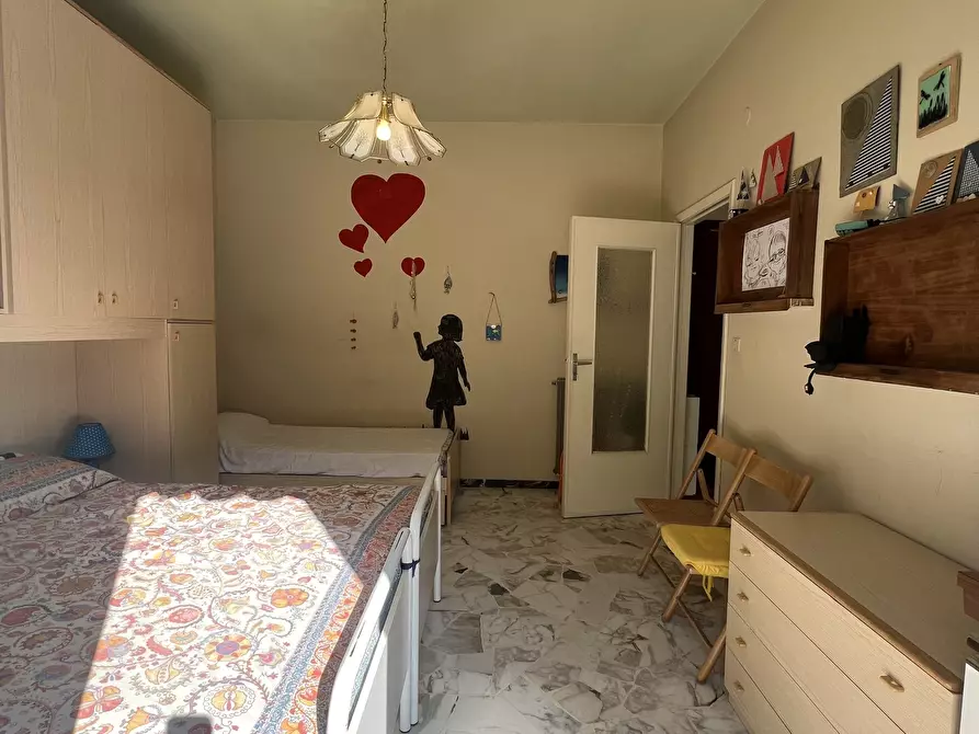 Immagine 19 di Bilocale in vendita  in Via Cesare Abba a Finale Ligure
