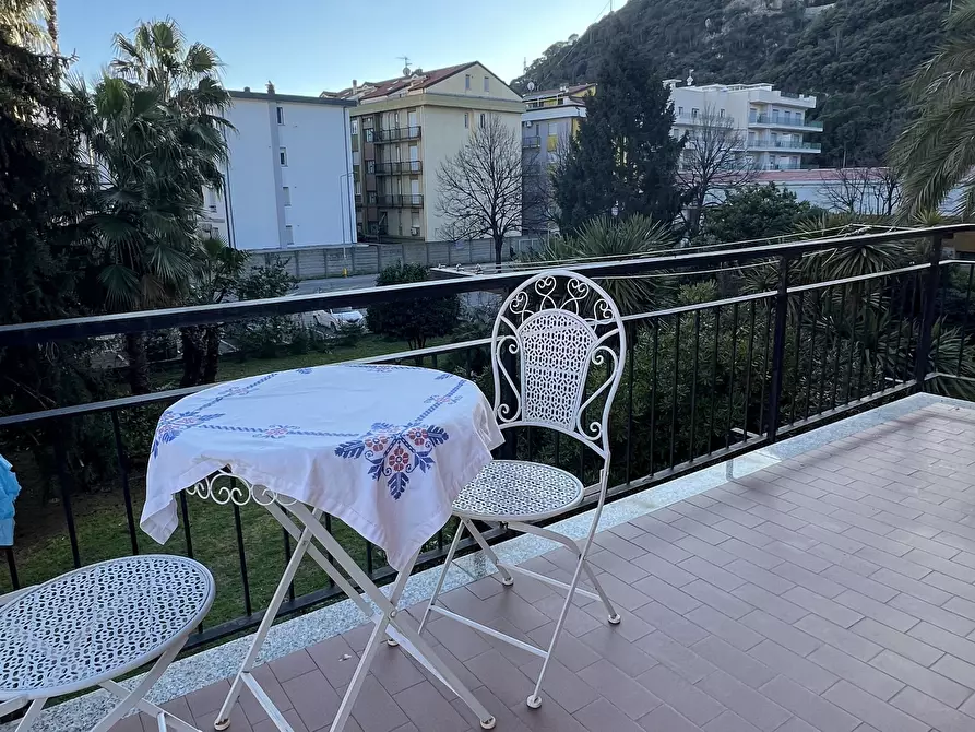 Immagine 15 di Bilocale in vendita  in Via del Cigno a Finale Ligure