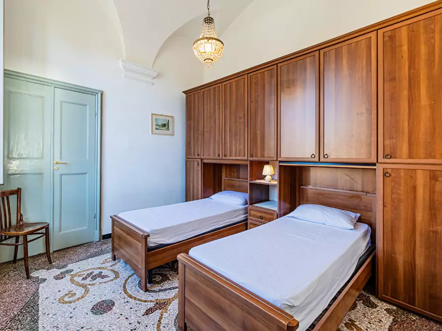 Immagine 22 di Trilocale in affitto  in Piazza Vittorio Emanuele II a Finale Ligure