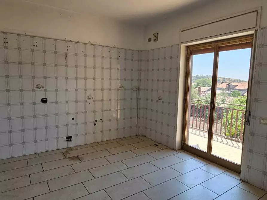 Immagine 11 di Appartamento in vendita  a Pedara