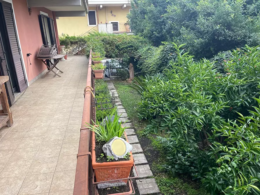 Immagine 13 di Appartamento in vendita  a Giarre