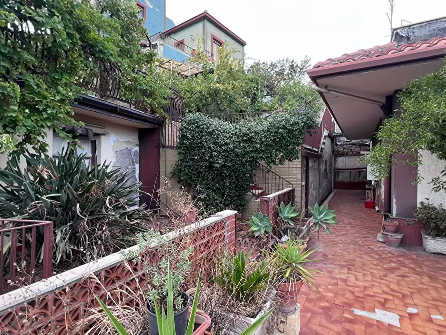 Immagine 6 di Villa in vendita  a Sant'agata Li Battiati