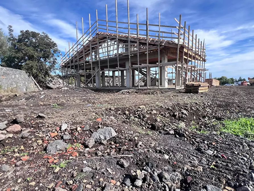 Immagine 17 di Villa in vendita  a Pedara