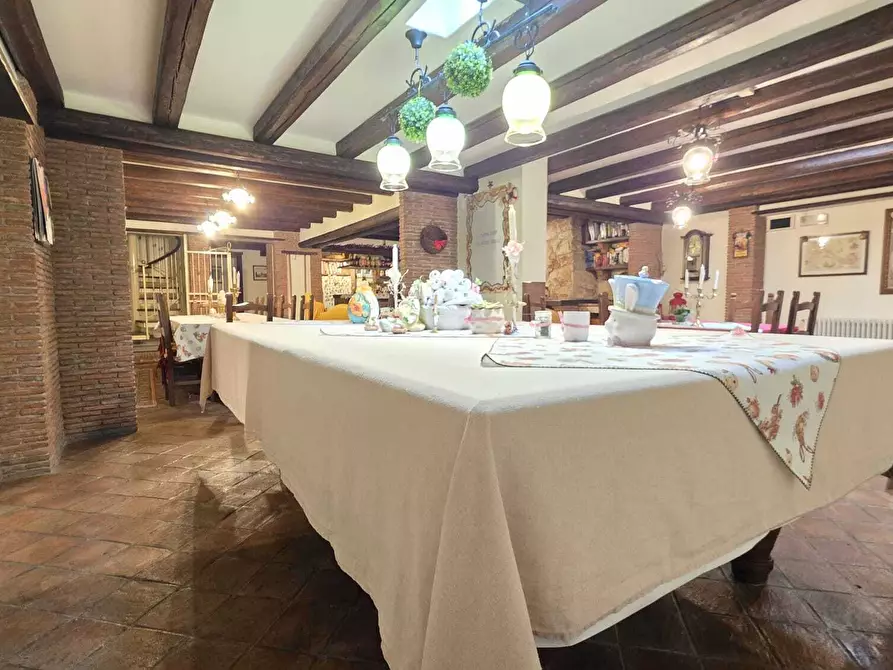 Immagine 3 di Villa in vendita  a Aci Castello