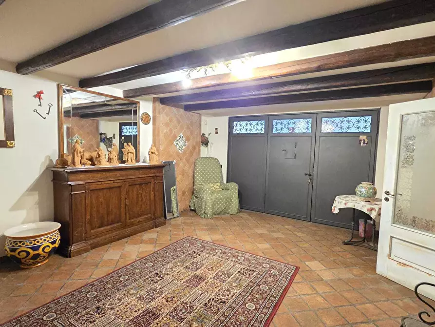 Immagine 38 di Villa in vendita  a Aci Castello