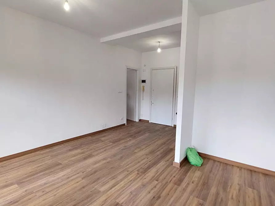 Immagine 25 di Trilocale in vendita  in Piazza Eugenio Marchese a Busalla