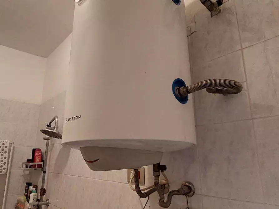 Immagine 39 di Trilocale in vendita  in Via Leonardo Montaldo 24 a Genova