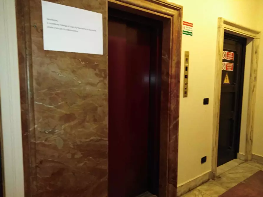 Immagine 24 di Ufficio in affitto  in Piazza della Nunziata 55 a Genova