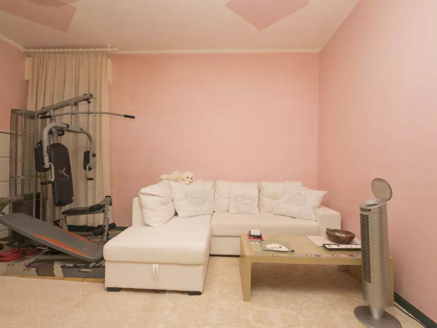 Immagine 55 di Pentalocale in vendita  in Via Venezia 12 a Genova