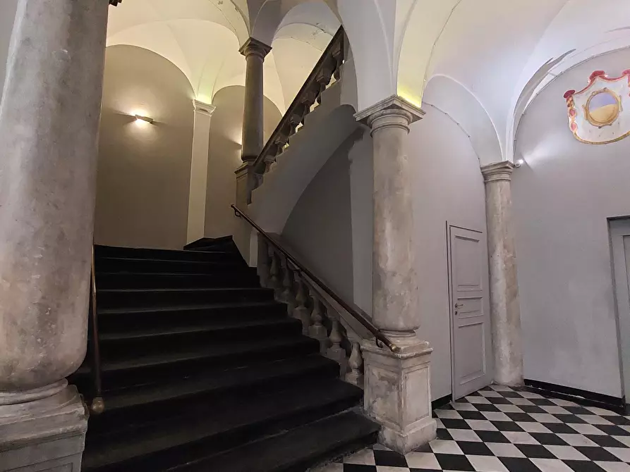 Immagine 35 di Bilocale in vendita  in Via Lomellini a Genova
