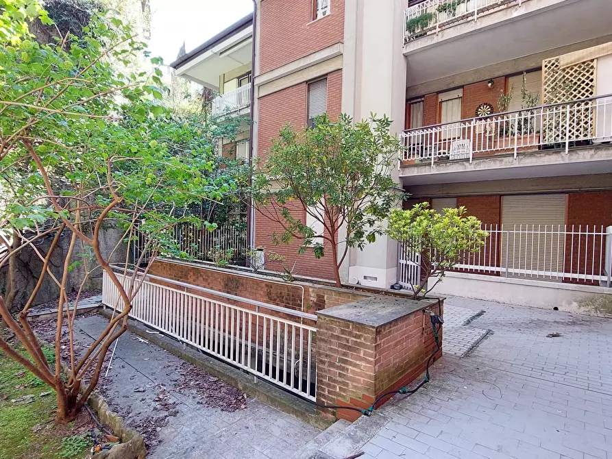 Immagine 22 di Trilocale in vendita  in Via Domenico Chiodo 25 a Genova