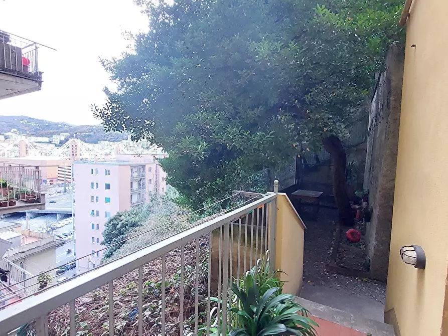 Immagine 21 di Trilocale in vendita  in Via Leonardo Montaldo 24 a Genova